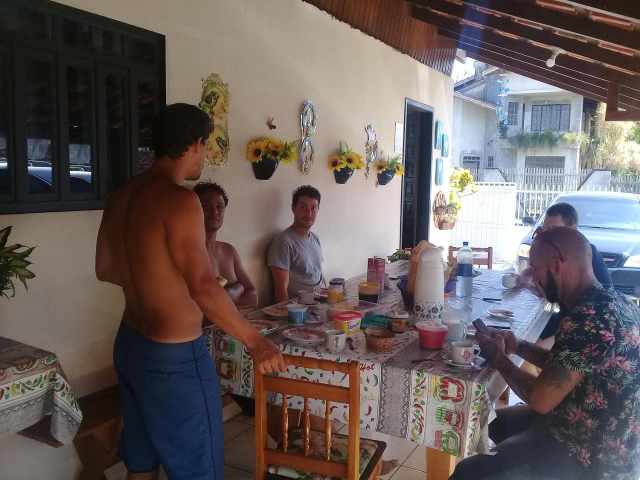 Hostel Cidade Das Flores 2 Джойнвил Екстериор снимка
