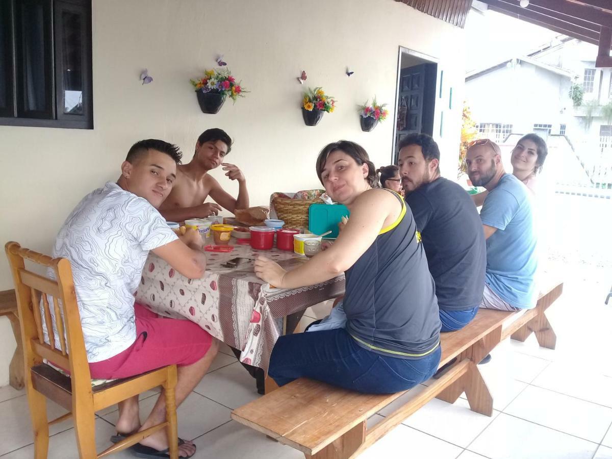 Hostel Cidade Das Flores 2 Джойнвил Екстериор снимка
